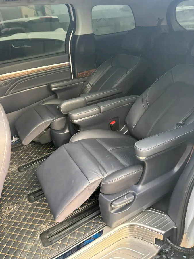 2021 GAC Trumpchi M8 2.0T 252HP L4 8AT,autocango,china used car exporter,china ev exporter,chinese used car exporter,chinese used ev exporter