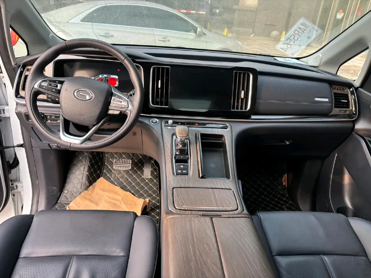 2021 GAC Trumpchi M8 2.0T 252HP L4 8AT,autocango,china used car exporter,china ev exporter,chinese used car exporter,chinese used ev exporter