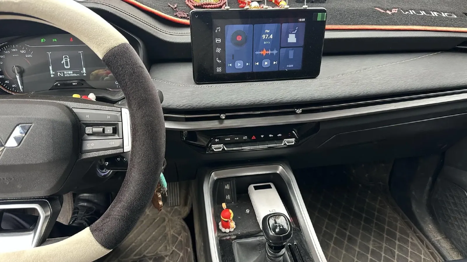 2022 WuLing JiaChen 1.5L 99HP L4 6MT,autocango,china used car exporter,china ev exporter,chinese used car exporter,chinese used ev exporter