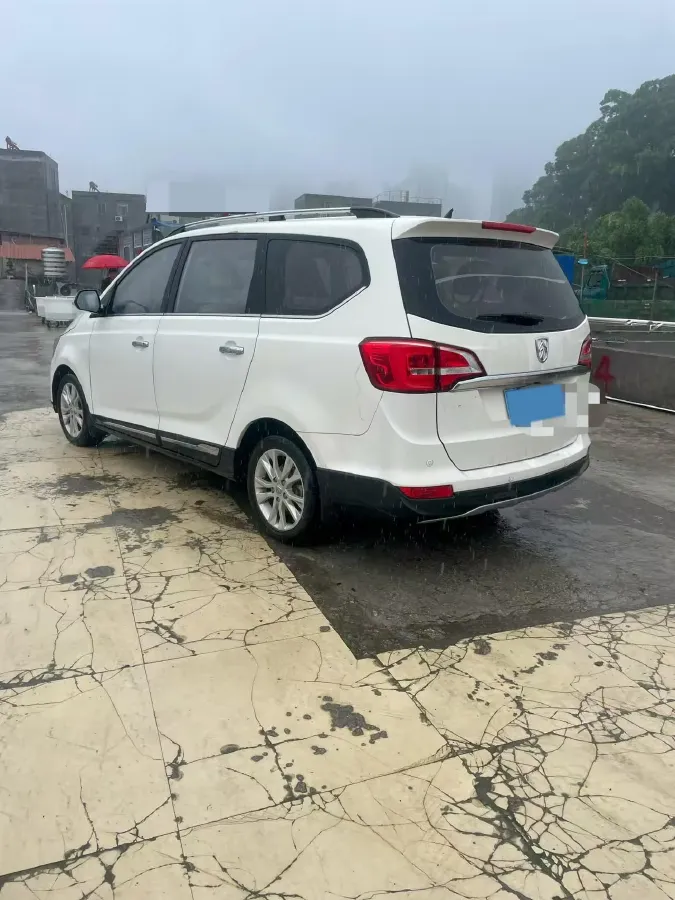 2016 BaoJun 560 1.5T 150HP L4 6MT,autocango,china used car exporter,china ev exporter,chinese used car exporter,chinese used ev exporter