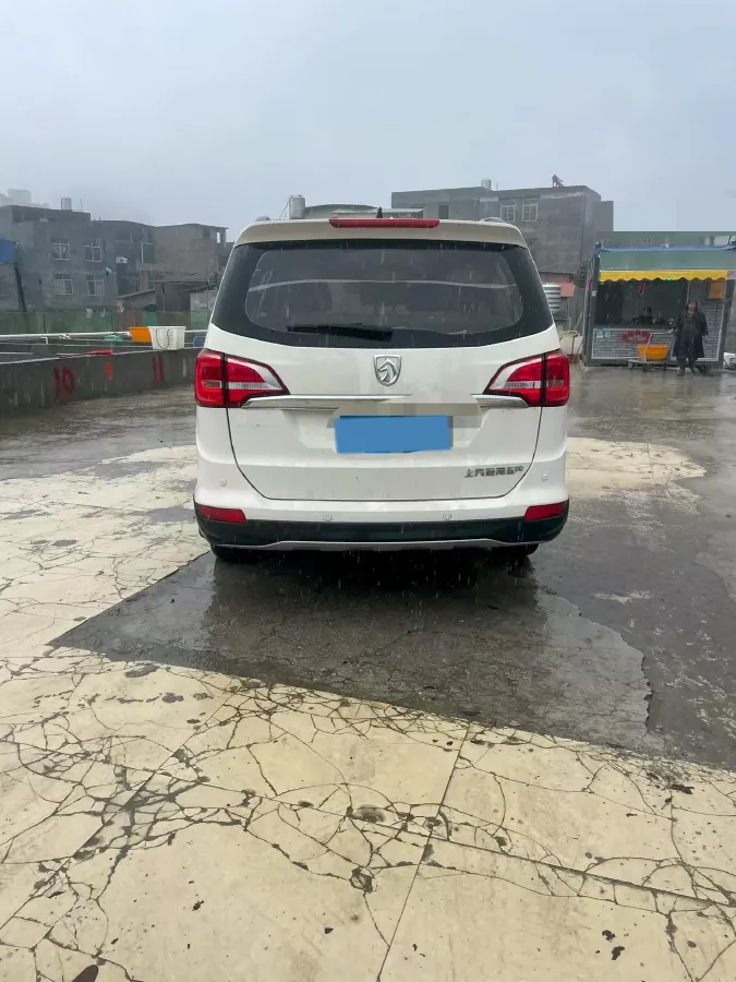 2016 BaoJun 560 1.5T 150HP L4 6MT,autocango,china used car exporter,china ev exporter,chinese used car exporter,chinese used ev exporter