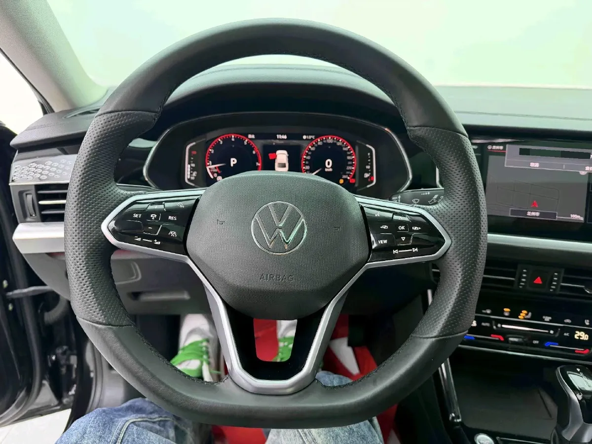 2022 Xpeng P7 BEV 60.2KWH,autocango,china used car exporter,china ev exporter,chinese used car exporter,chinese used ev exporter