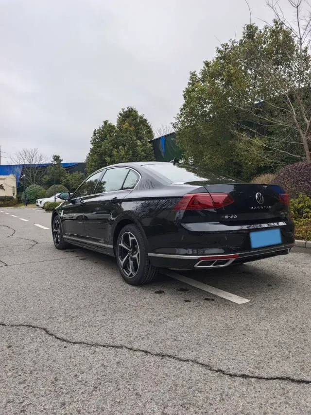 2023 Volkswagen Magotan 1.4T 150HP L4 7DCT,autocango,china used car exporter,china ev exporter,chinese used car exporter,chinese used ev exporter