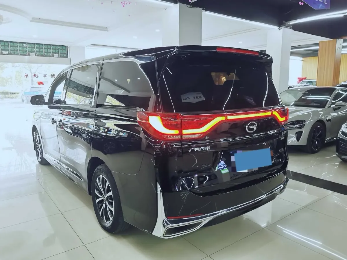 2021 GAC Trumpchi M8 2.0T 252HP L4 8AT,autocango,china used car exporter,china ev exporter,chinese used car exporter,chinese used ev exporter