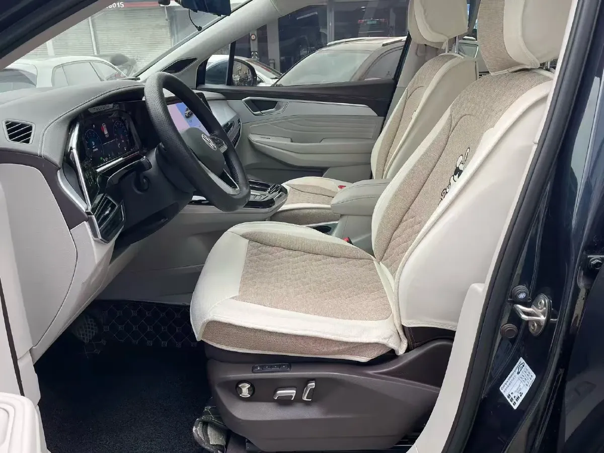 2021 Volkswagen Talagon 2.0T 220HP L4 7DCT,autocango,china used car exporter,china ev exporter,chinese used car exporter,chinese used ev exporter