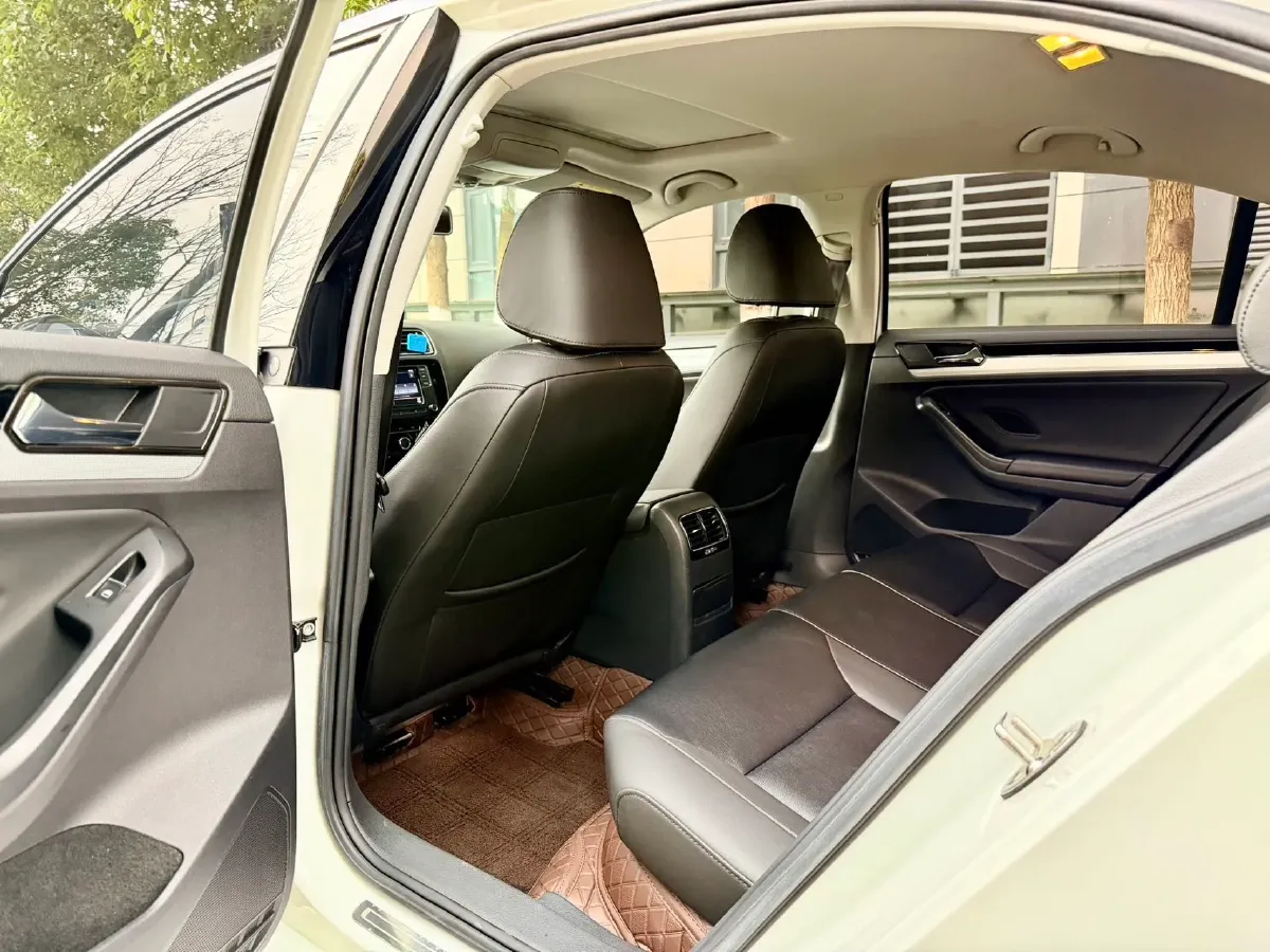 2018 Volkswagen Sagitar 1.4T 150HP L4 7DCT,autocango,china used car exporter,china ev exporter,chinese used car exporter,chinese used ev exporter