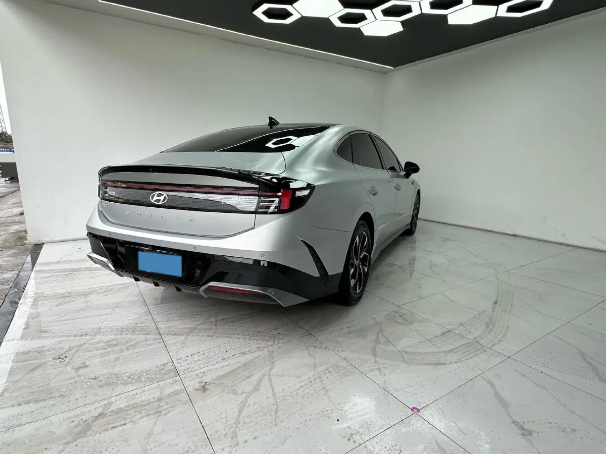 2024 Hyundai Sonata 1.5T 170HP L4 8AT,autocango,china used car exporter,china ev exporter,chinese used car exporter,chinese used ev exporter