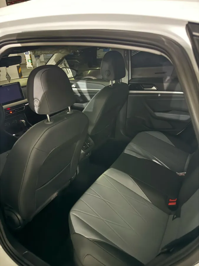 2024 Volkswagen Lavida 1.5L 110HP L4 6AT,autocango,china used car exporter,china ev exporter,chinese used car exporter,chinese used ev exporter