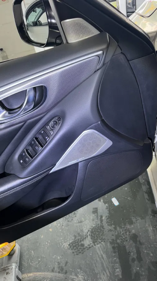 2018 Jeep Grand Commander 2.0T 265HP L4 9AT,autocango,china used car exporter,china ev exporter,chinese used car exporter,chinese used ev exporter