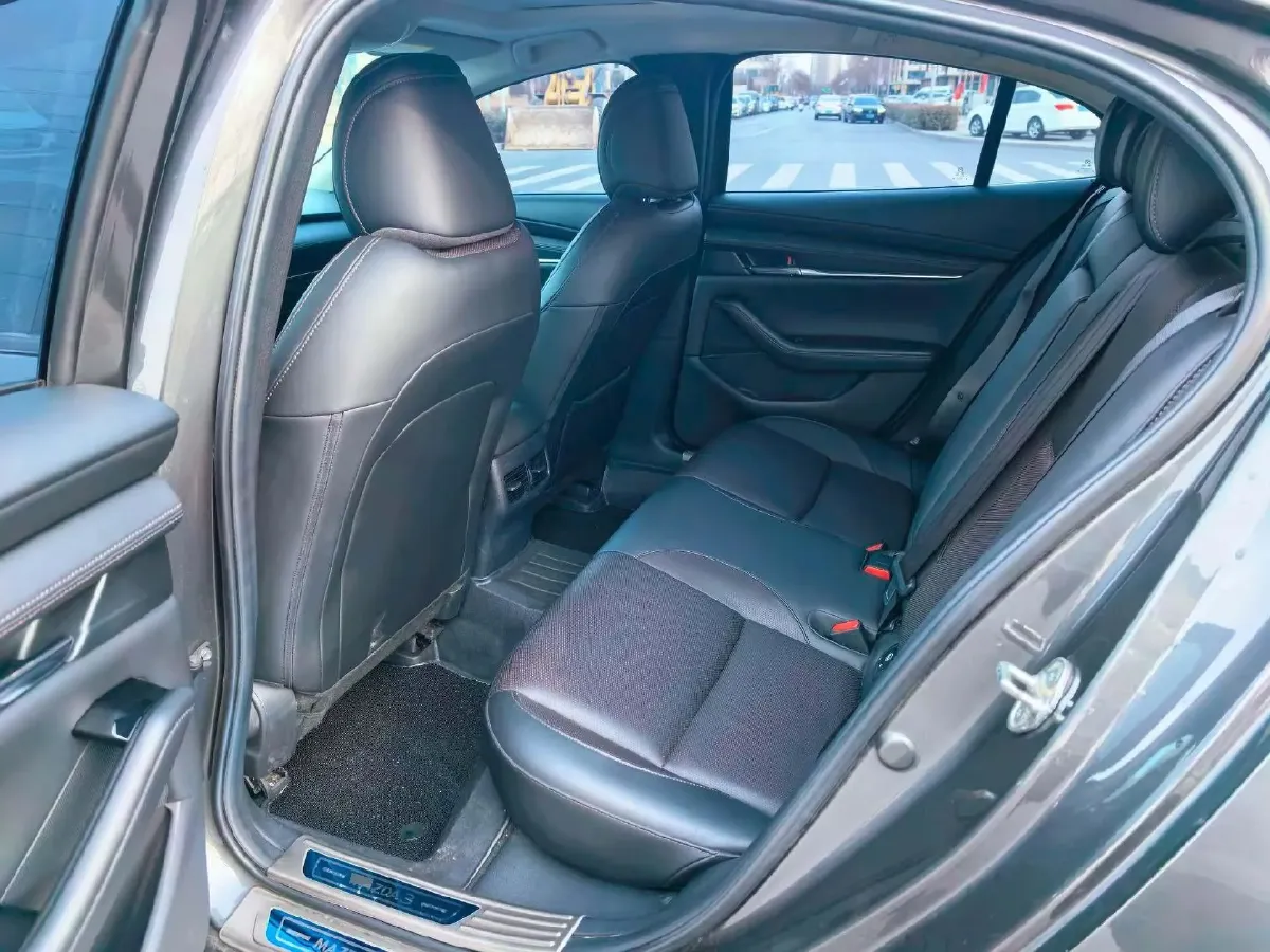 2020 Mazda 3 Axela 2.0L 158HP L4 6AT,autocango,china used car exporter,china ev exporter,chinese used car exporter,chinese used ev exporter