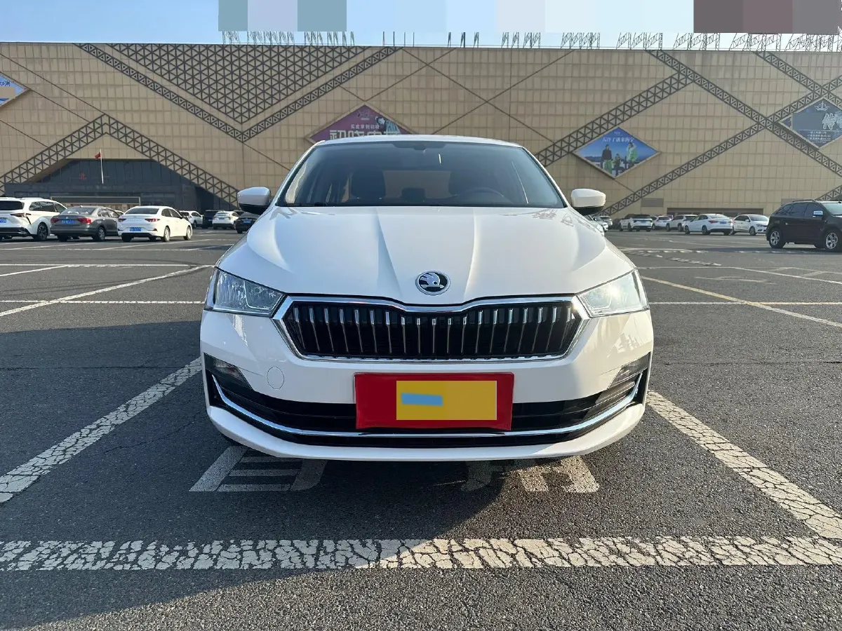 2022 Skoda Rapid 1.5L 112HP L4 6AT,autocango,china used car exporter,china ev exporter,chinese used car exporter,chinese used ev exporter