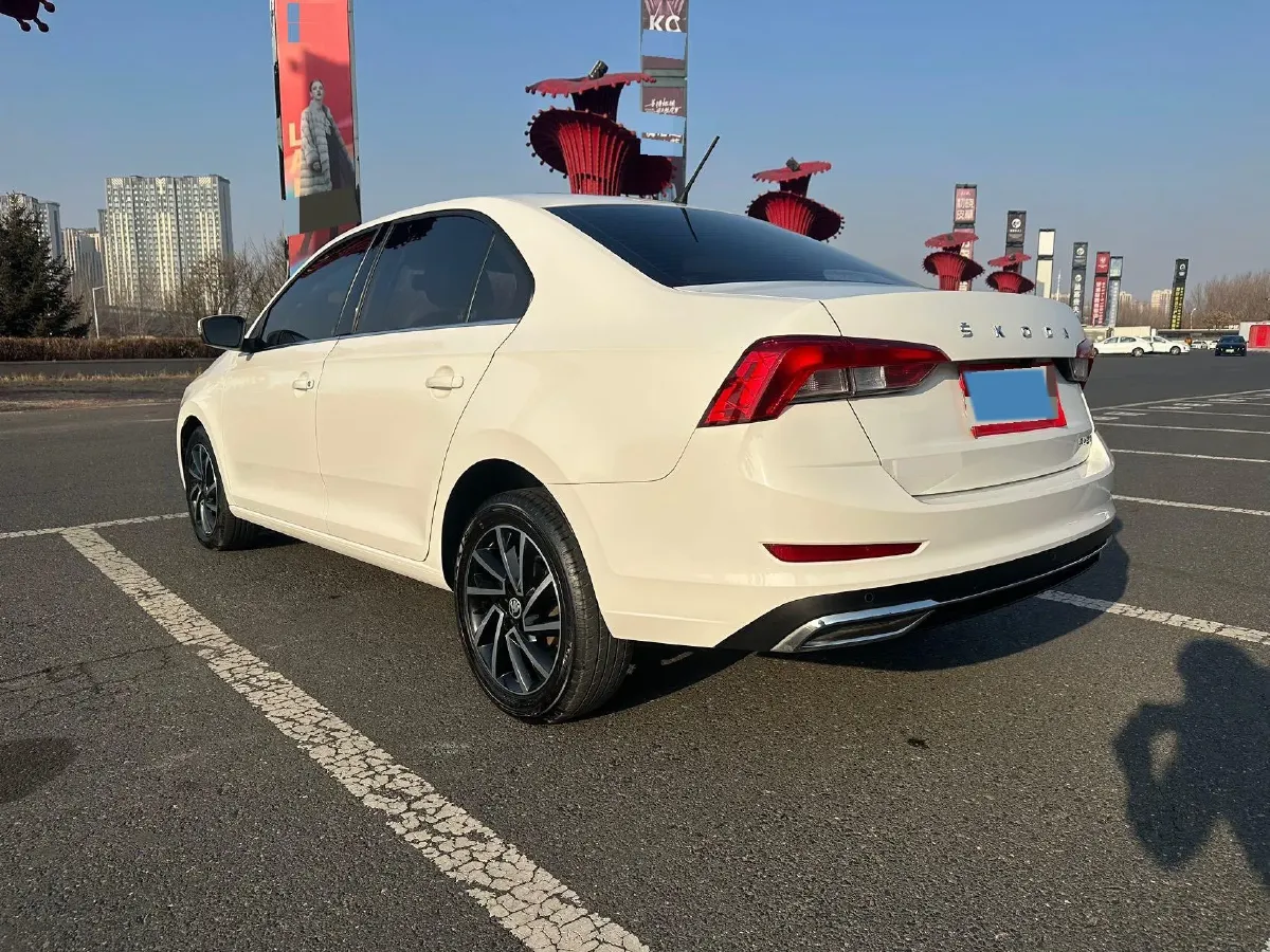 2022 Skoda Rapid 1.5L 112HP L4 6AT,autocango,china used car exporter,china ev exporter,chinese used car exporter,chinese used ev exporter