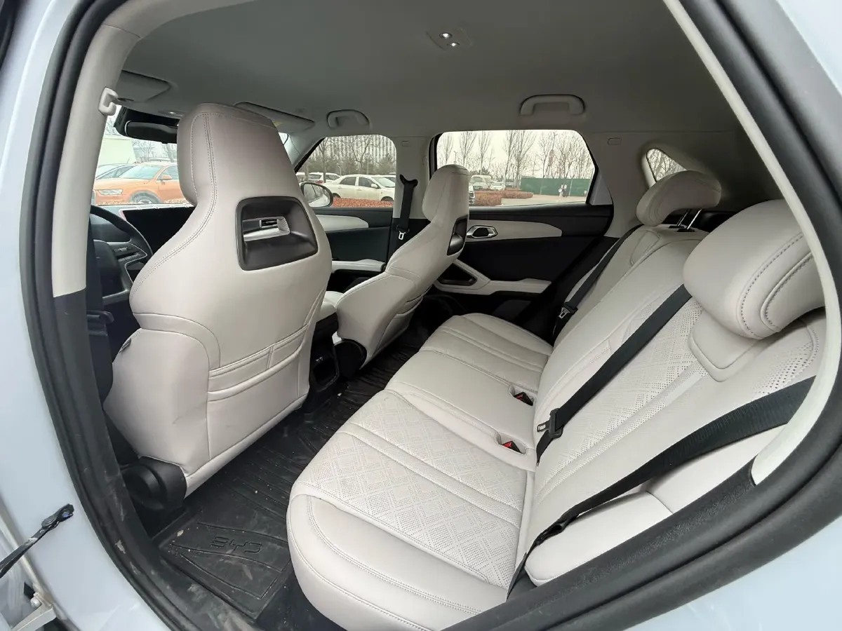 2024 BYD YuanUP BEV 45.12KWH,autocango,china used car exporter,china ev exporter,chinese used car exporter,chinese used ev exporter