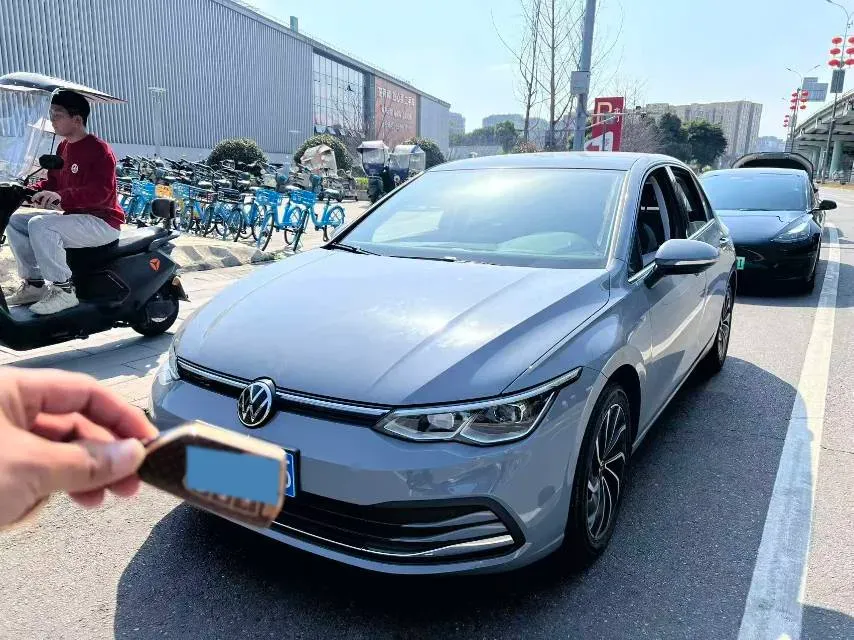 2024 Volkswagen Golf 1.4T 150HP L4 7DCT,autocango,china used car exporter,china ev exporter,chinese used car exporter,chinese used ev exporter