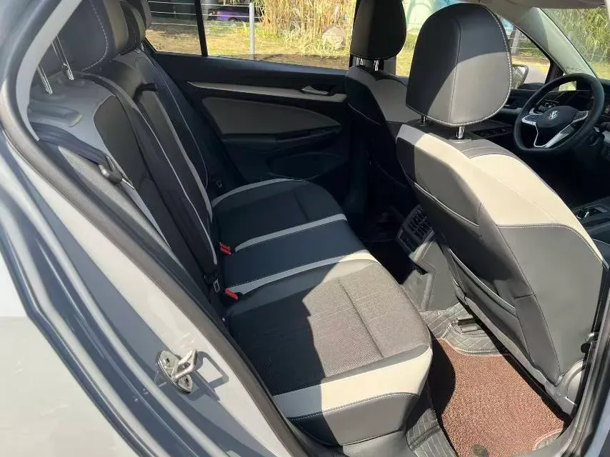 2024 Volkswagen Golf 1.4T 150HP L4 7DCT,autocango,china used car exporter,china ev exporter,chinese used car exporter,chinese used ev exporter