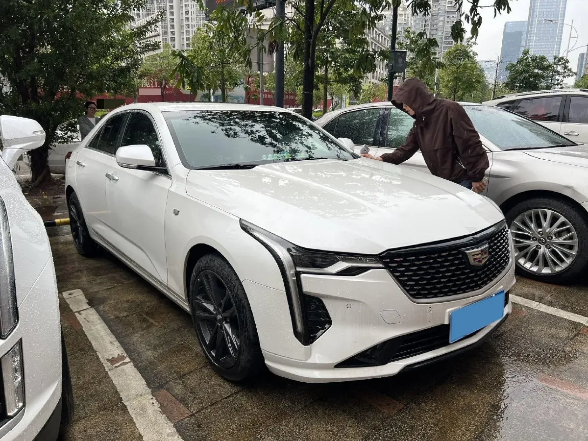 2023 Cadillac CT4 1.5T 211HP L4 8AT,autocango,china used car exporter,china ev exporter,chinese used car exporter,chinese used ev exporter