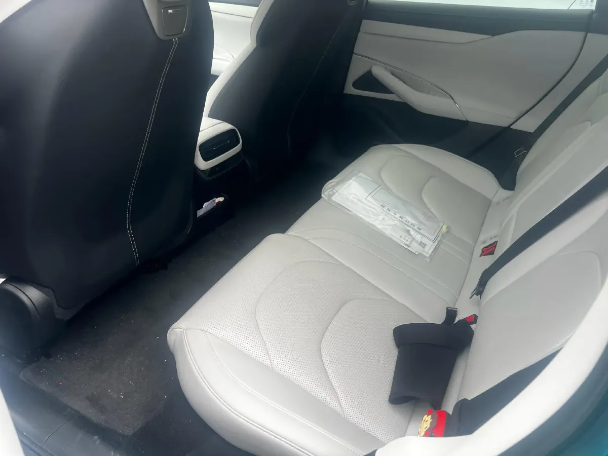 2024 MI SU7 BEV 73.6KWH,autocango,china used car exporter,china ev exporter,chinese used car exporter,chinese used ev exporter