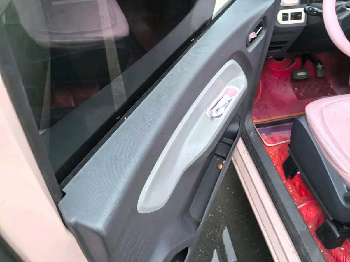 2021 WuLing HongGuang MINI EV BEV 13.8KWH,autocango,china used car exporter,china ev exporter,chinese used car exporter,chinese used ev exporter