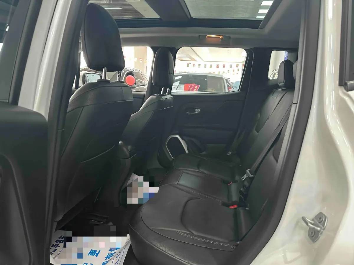 2017 Jeep Renegade 2.0L 155HP L4 9AT,autocango,china used car exporter,china ev exporter,chinese used car exporter,chinese used ev exporter