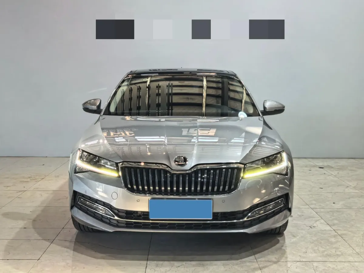 2023 Skoda Superb 1.4T 150HP L4 7DCT,autocango,china used car exporter,china ev exporter,chinese used car exporter,chinese used ev exporter