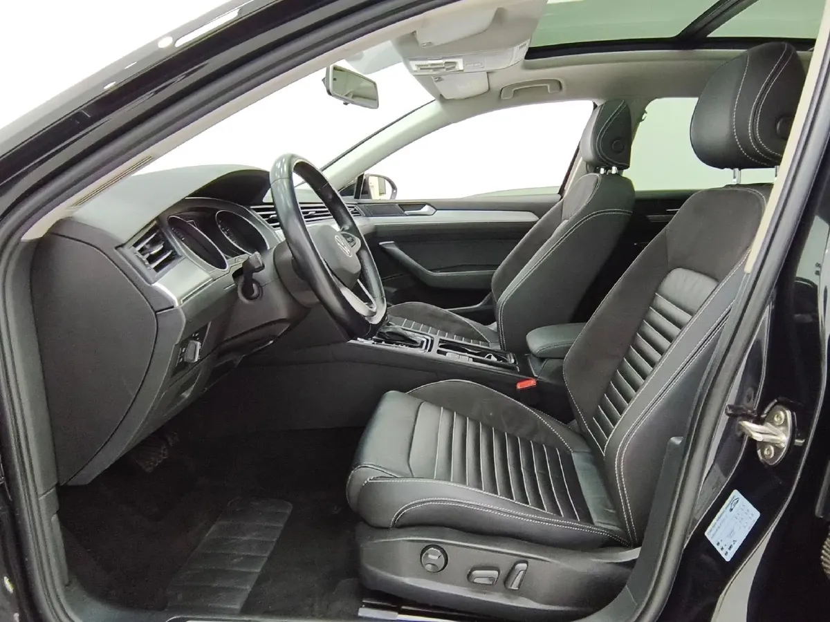 2020 Volkswagen Magotan 1.4T 150HP L4 7DCT,autocango,china used car exporter,china ev exporter,chinese used car exporter,chinese used ev exporter