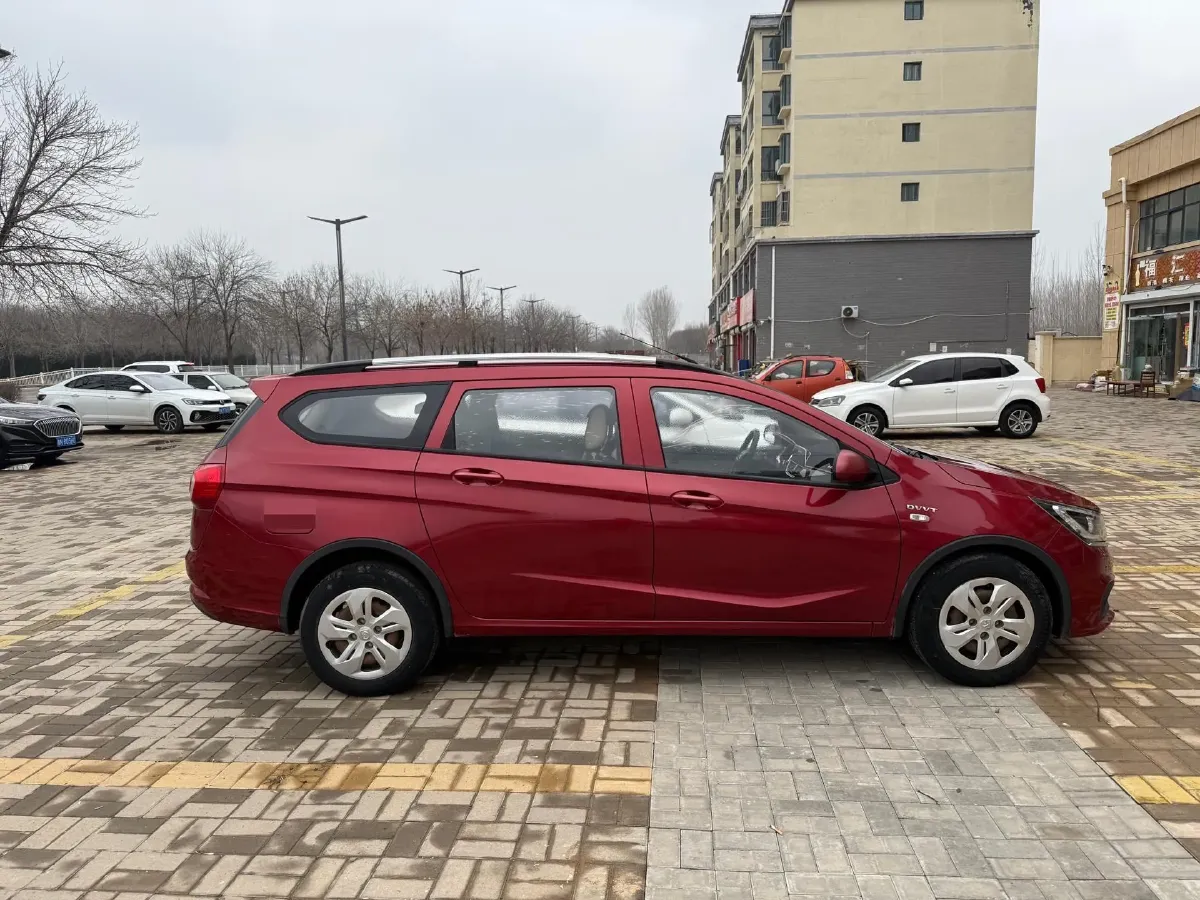 2017 BaoJun 310W 1.5L 105HP L4 6MT,autocango,china used car exporter,china ev exporter,chinese used car exporter,chinese used ev exporter