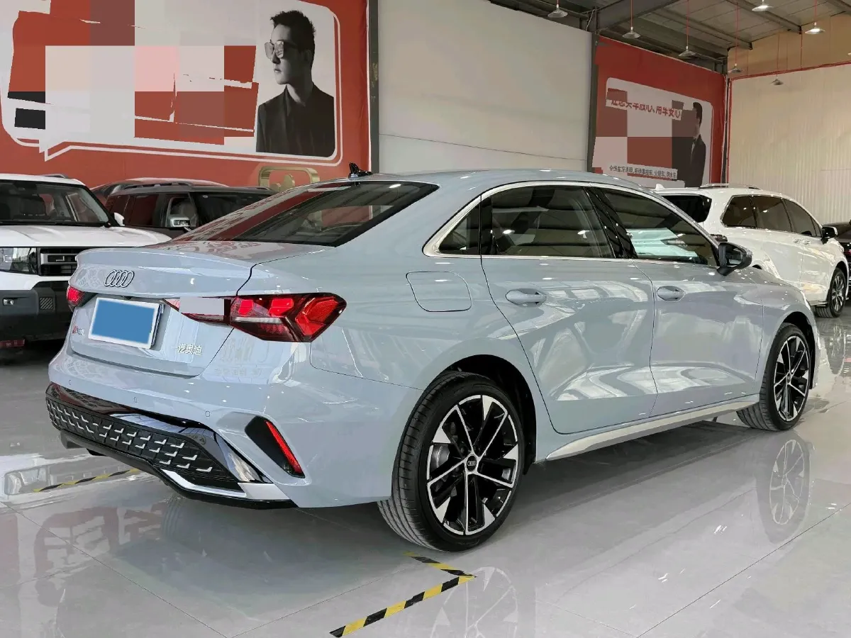 2025 Audi A3 1.5T 160HP L4 7DCT,autocango,china used car exporter,china ev exporter,chinese used car exporter,chinese used ev exporter