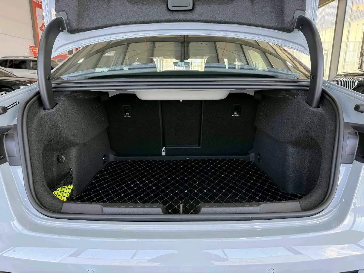 2025 Audi A3 1.5T 160HP L4 7DCT,autocango,china used car exporter,china ev exporter,chinese used car exporter,chinese used ev exporter