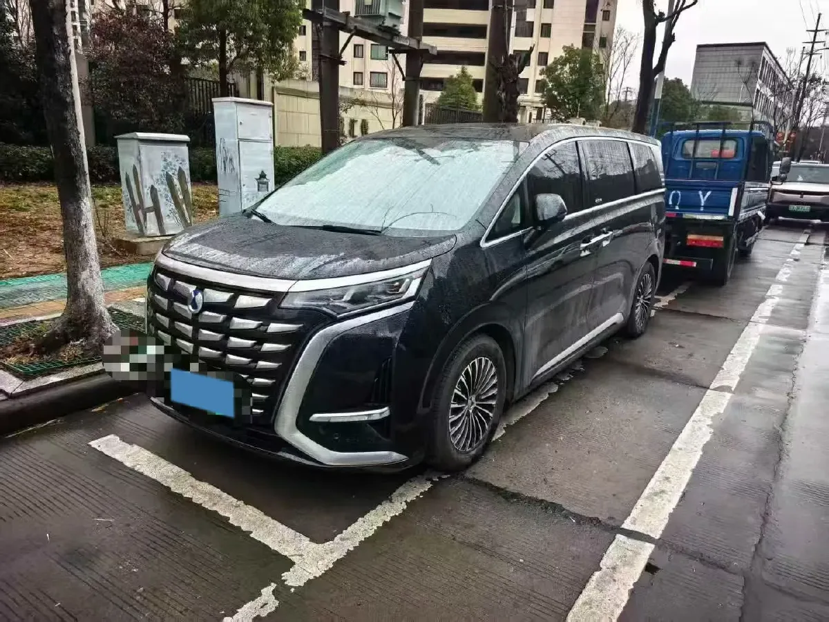 2022 Mercedes-Benz GLC Class 2.0T 197HP L4 9AT,autocango,china used car exporter,china ev exporter,chinese used car exporter,chinese used ev exporter