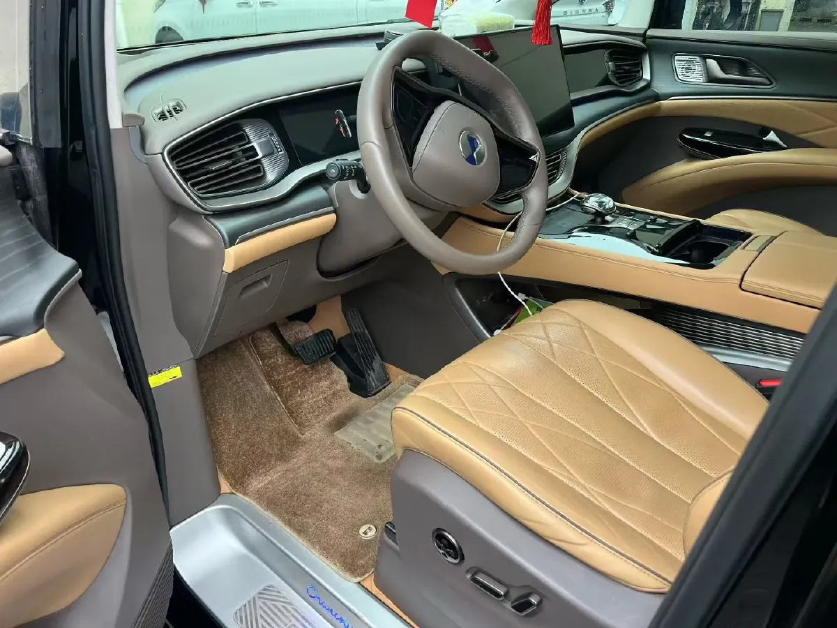 2022 Mercedes-Benz GLC Class 2.0T 197HP L4 9AT,autocango,china used car exporter,china ev exporter,chinese used car exporter,chinese used ev exporter