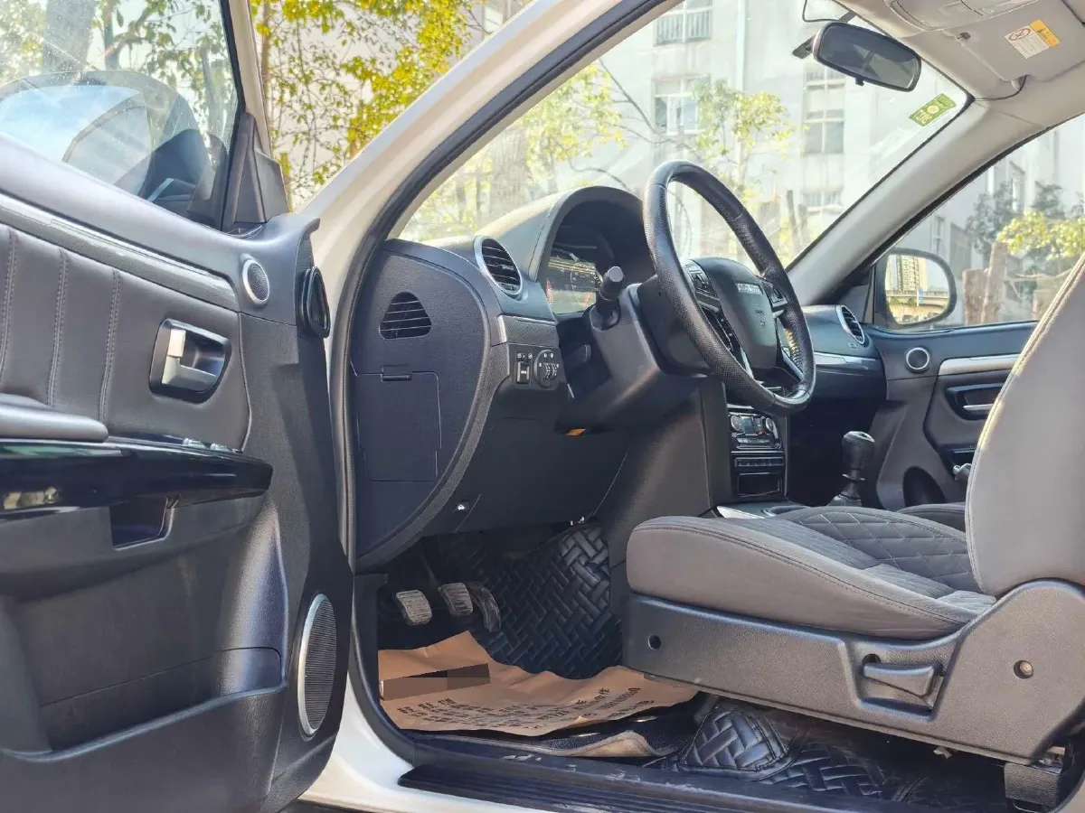 2018 Haval H5 Class 2.0T 190HP L4 6MT,autocango,china used car exporter,china ev exporter,chinese used car exporter,chinese used ev exporter