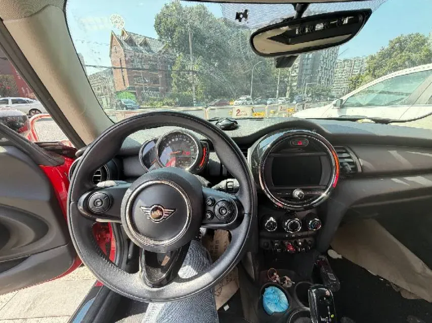 2021 MINI MINI 1.5T 102HP L3 7DCT,autocango,china used car exporter,china ev exporter,chinese used car exporter,chinese used ev exporter