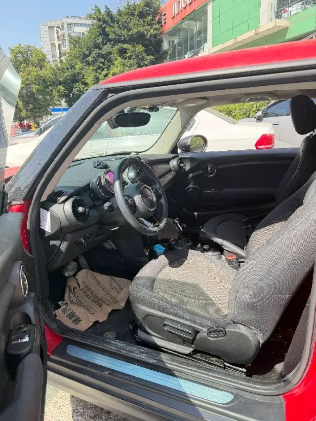 2021 MINI MINI 1.5T 102HP L3 7DCT,autocango,china used car exporter,china ev exporter,chinese used car exporter,chinese used ev exporter