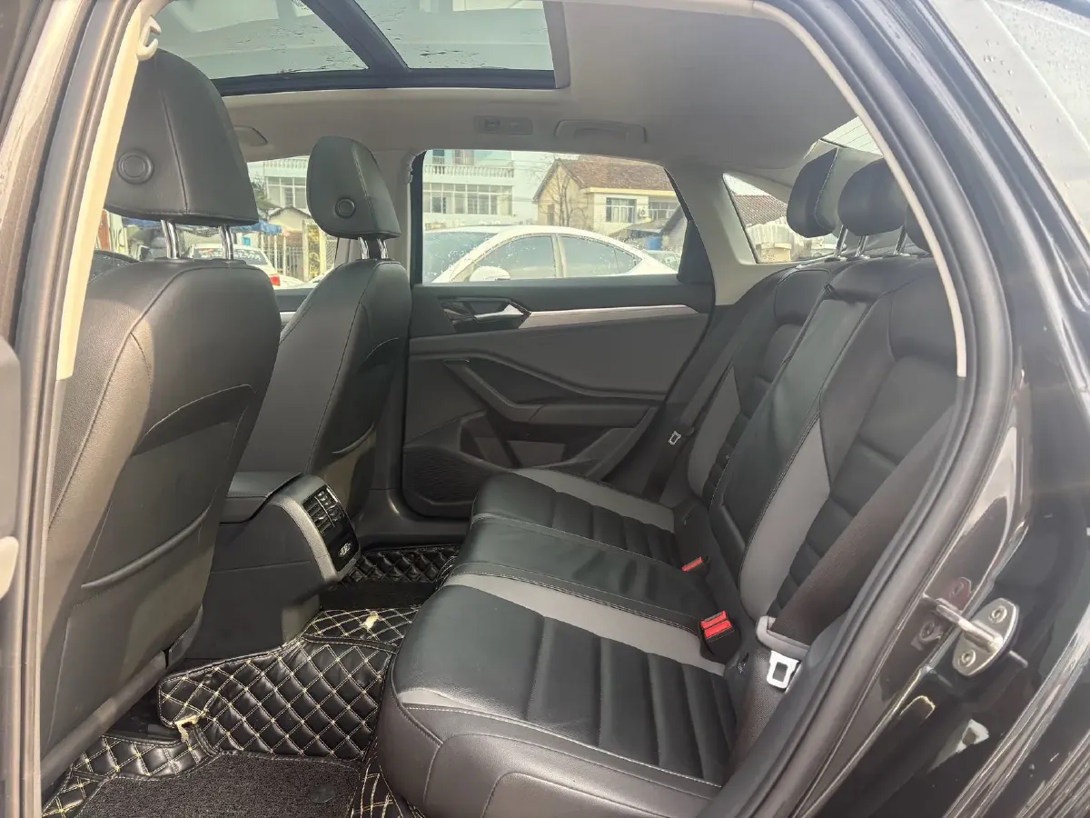 2020 Volkswagen Sagitar 1.2T 116HP L4 7DCT,autocango,china used car exporter,china ev exporter,chinese used car exporter,chinese used ev exporter