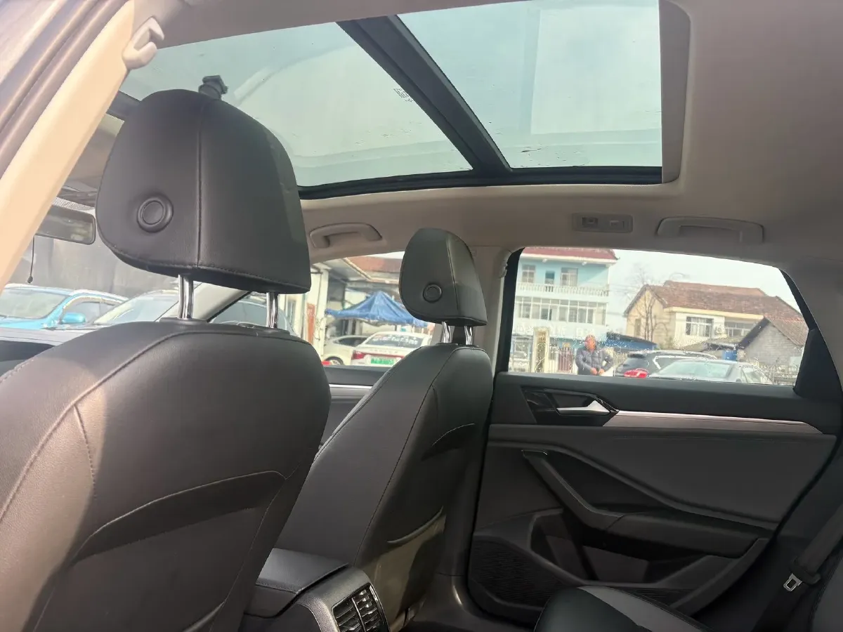 2020 Volkswagen Sagitar 1.2T 116HP L4 7DCT,autocango,china used car exporter,china ev exporter,chinese used car exporter,chinese used ev exporter