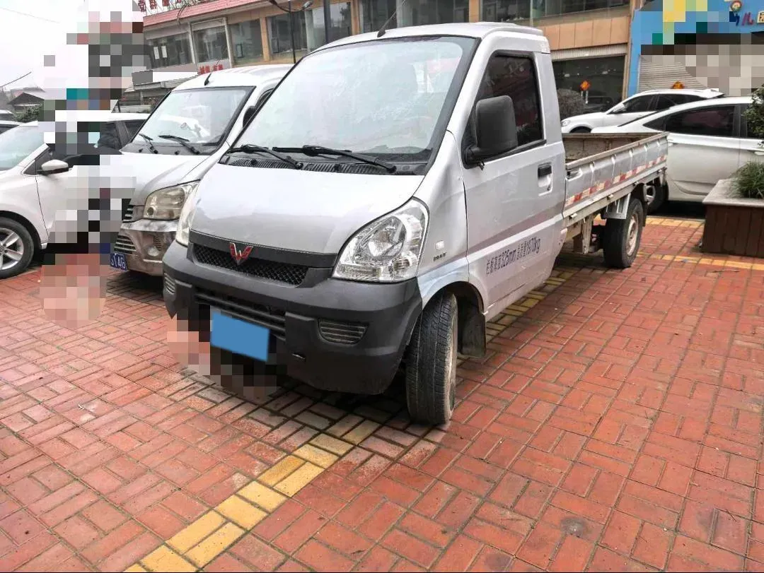 2018 WuLing RongGuang New Truck 1.5L 107HP L4 5MT,autocango,china used car exporter,china ev exporter,chinese used car exporter,chinese used ev exporter