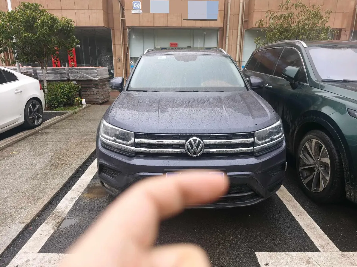 2019 MINI MINI 1.5T 102HP L3 7DCT,autocango,china used car exporter,china ev exporter,chinese used car exporter,chinese used ev exporter