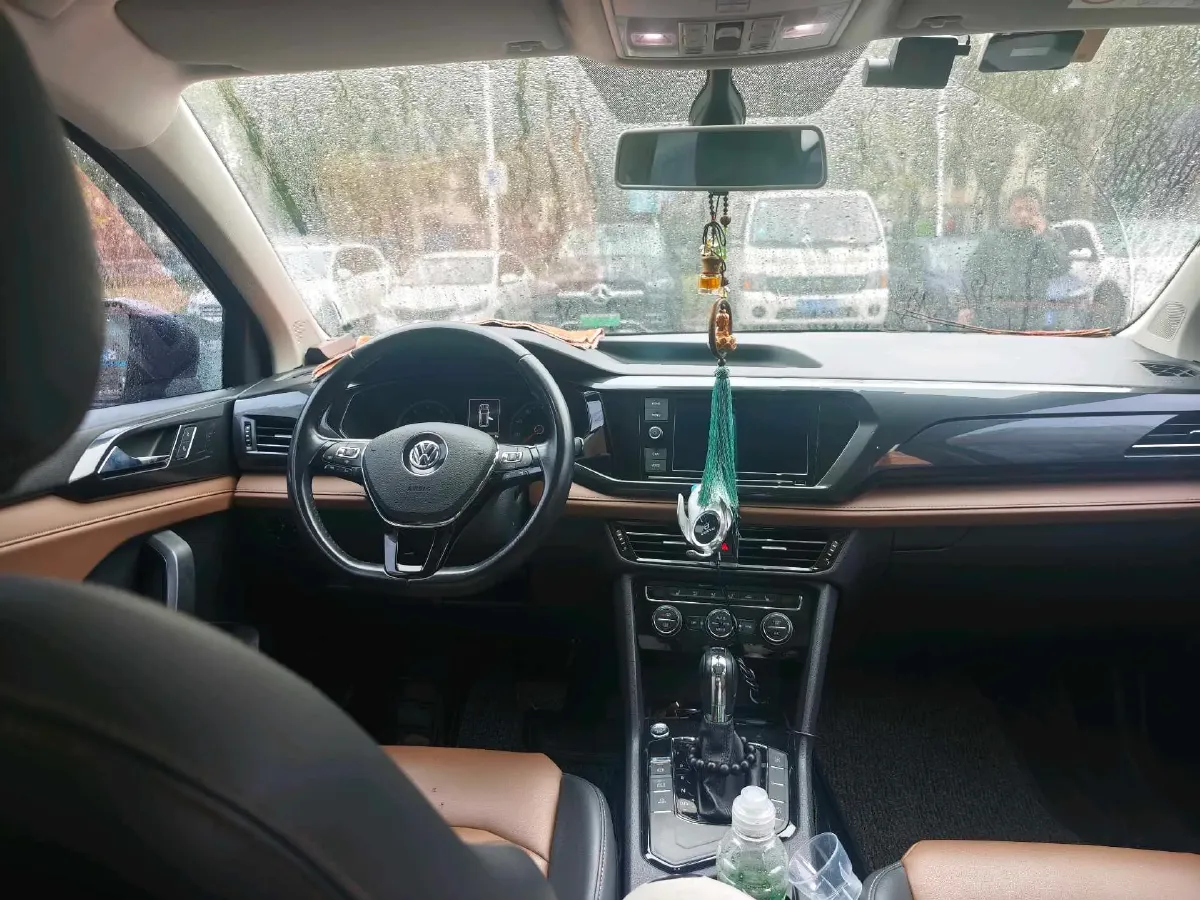 2019 MINI MINI 1.5T 102HP L3 7DCT,autocango,china used car exporter,china ev exporter,chinese used car exporter,chinese used ev exporter