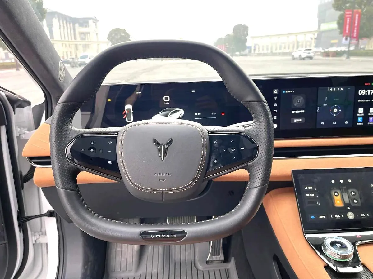 2023 Voyah ZhuiGuang BEV 108.73KWH,autocango,china used car exporter,china ev exporter,chinese used car exporter,chinese used ev exporter