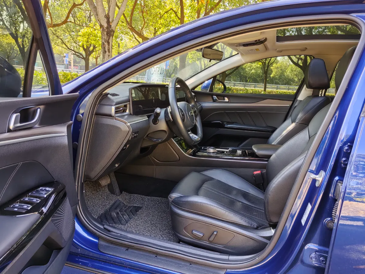 2020 Kia K5 2.0T 240HP L4 8AT,autocango,china used car exporter,china ev exporter,chinese used car exporter,chinese used ev exporter