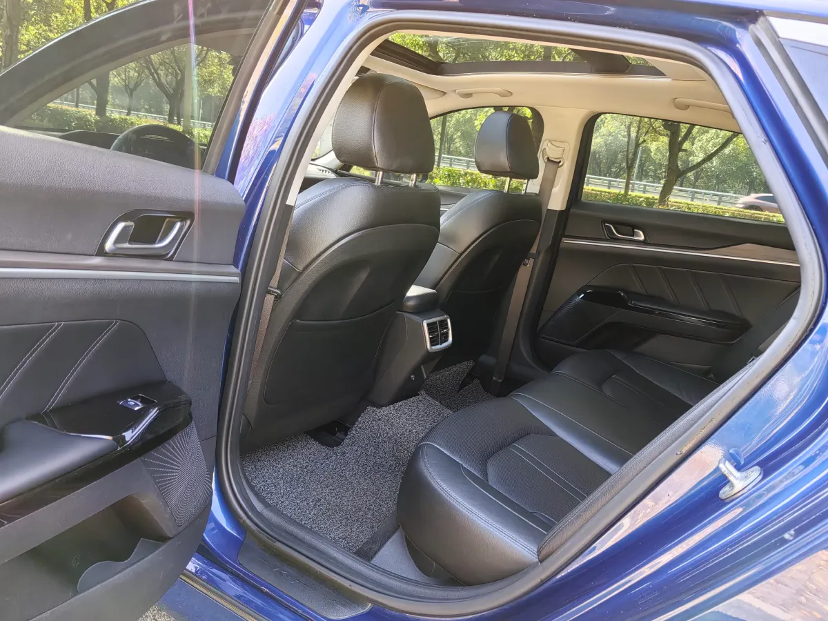 2020 Kia K5 2.0T 240HP L4 8AT,autocango,china used car exporter,china ev exporter,chinese used car exporter,chinese used ev exporter