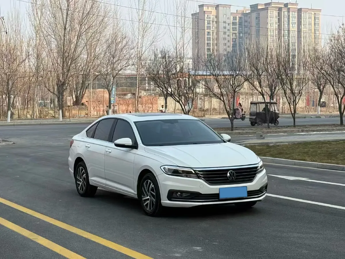 2022 Bestune B70 2.0T 224HP L4 6AT,autocango,china used car exporter,china ev exporter,chinese used car exporter,chinese used ev exporter