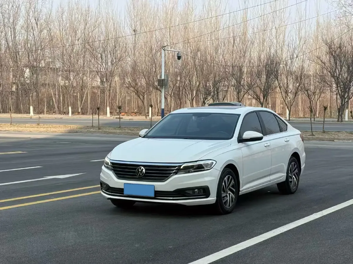 2022 Bestune B70 2.0T 224HP L4 6AT,autocango,china used car exporter,china ev exporter,chinese used car exporter,chinese used ev exporter