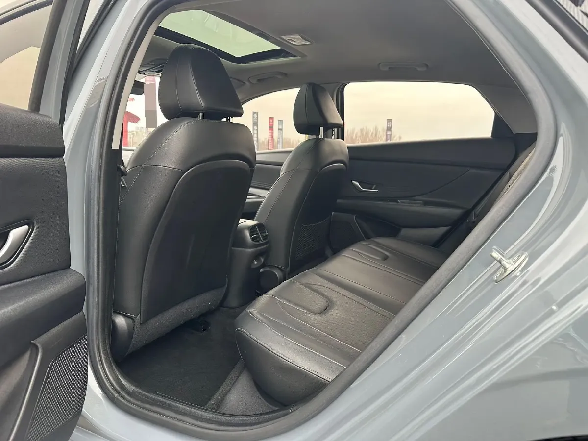 2022 Hyundai Elantra 1.5L 115HP L4 CVT,autocango,china used car exporter,china ev exporter,chinese used car exporter,chinese used ev exporter