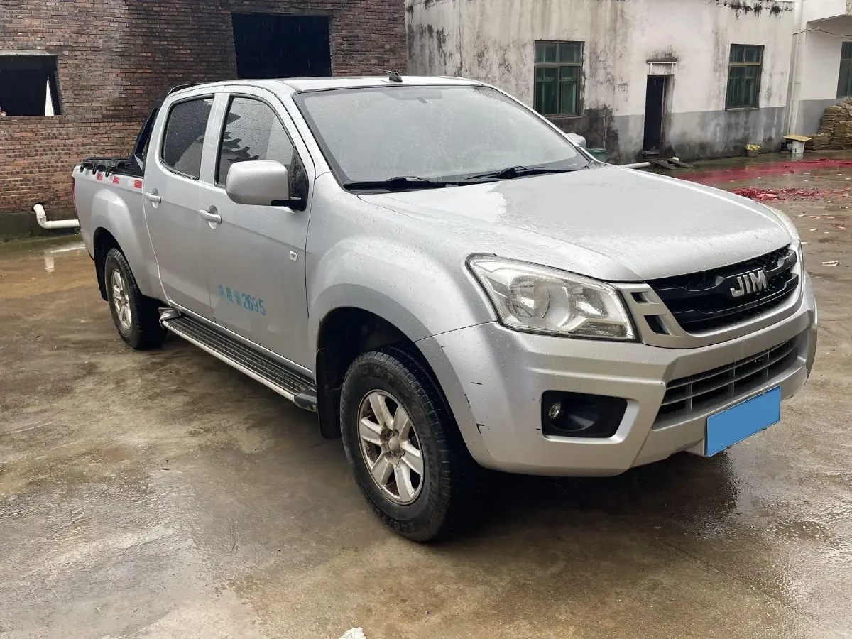 2020 JMC BaoDian 2.5T 140HP L4 5MT,autocango,china used car exporter,china ev exporter,chinese used car exporter,chinese used ev exporter