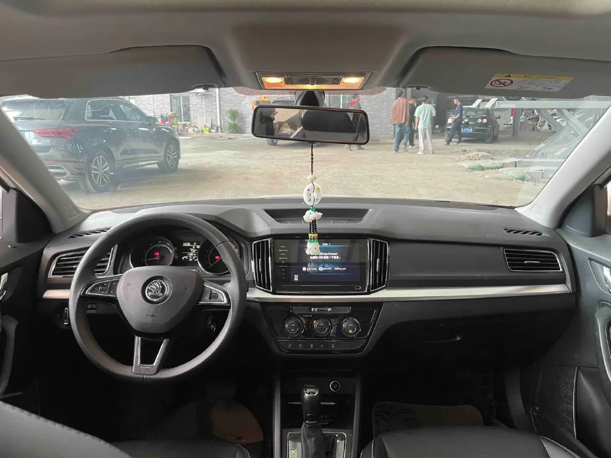 2022 Skoda Kamiq 1.5L 112HP L4 6AT,autocango,china used car exporter,china ev exporter,chinese used car exporter,chinese used ev exporter