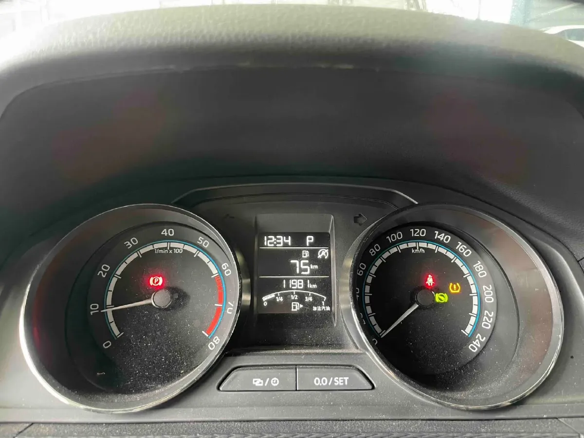 2022 Skoda Kamiq 1.5L 112HP L4 6AT,autocango,china used car exporter,china ev exporter,chinese used car exporter,chinese used ev exporter