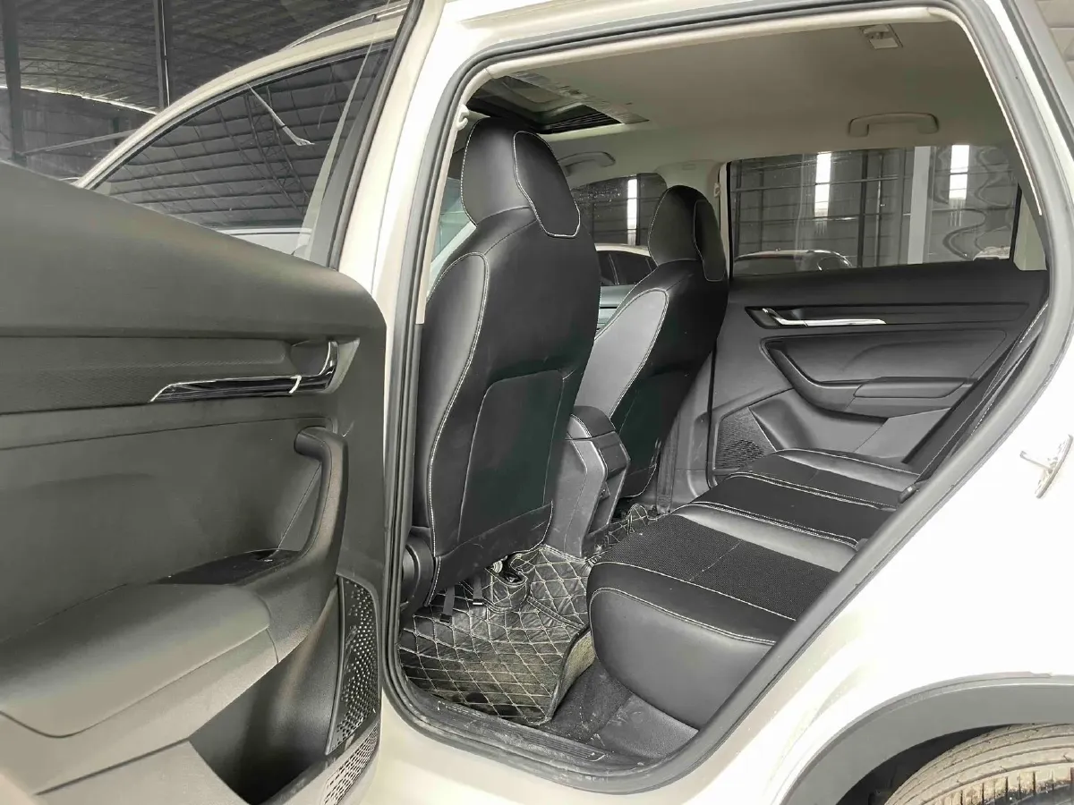 2022 Skoda Kamiq 1.5L 112HP L4 6AT,autocango,china used car exporter,china ev exporter,chinese used car exporter,chinese used ev exporter