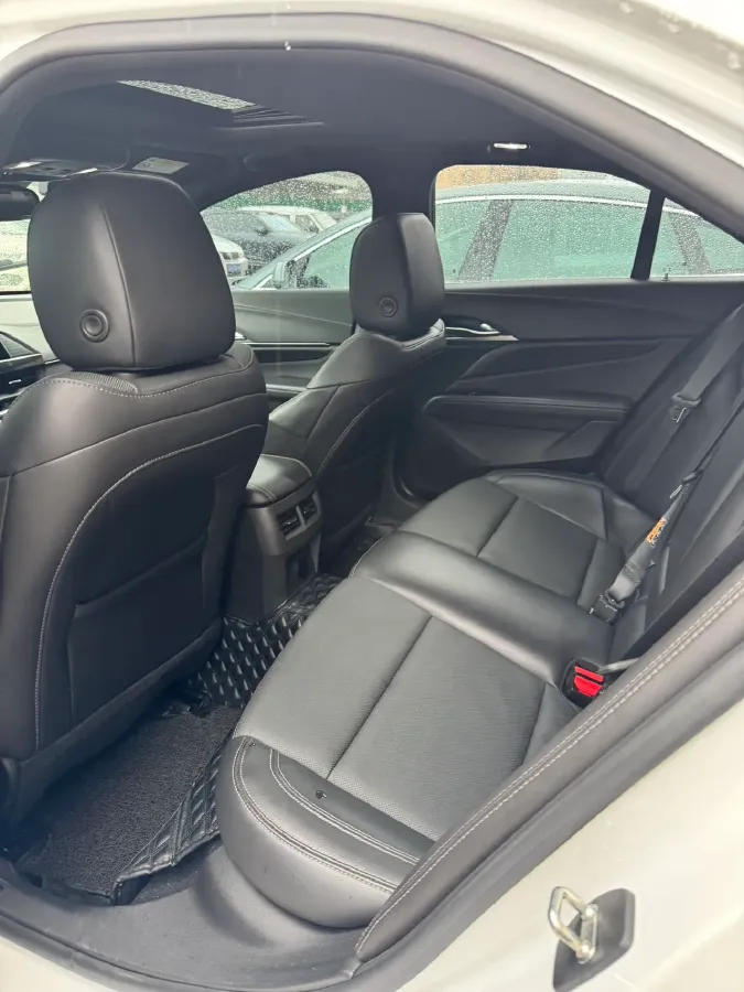 2021 Cadillac CT4 2.0T 237HP L4 8AT,autocango,china used car exporter,china ev exporter,chinese used car exporter,chinese used ev exporter