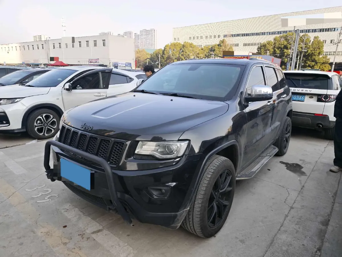 2022 BMW 5 Series 2.0T 184HP L4 8AT,autocango,china used car exporter,china ev exporter,chinese used car exporter,chinese used ev exporter